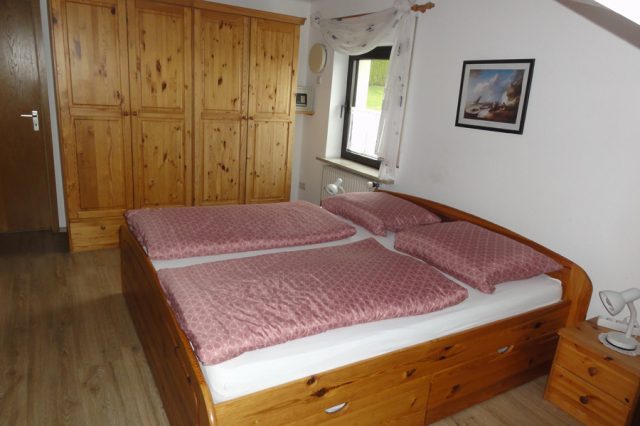 Schlafzimmer 3